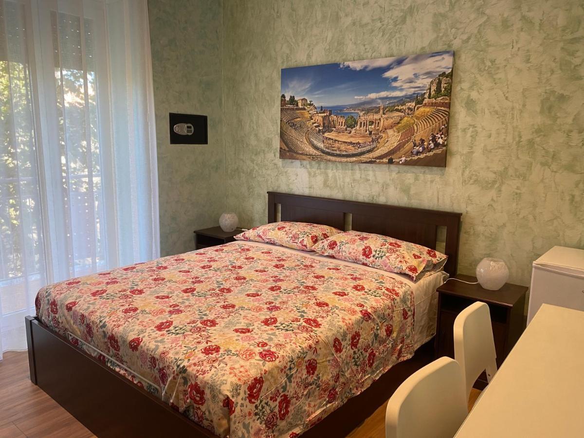 B&B Catania Centro - Charme & More المظهر الخارجي الصورة