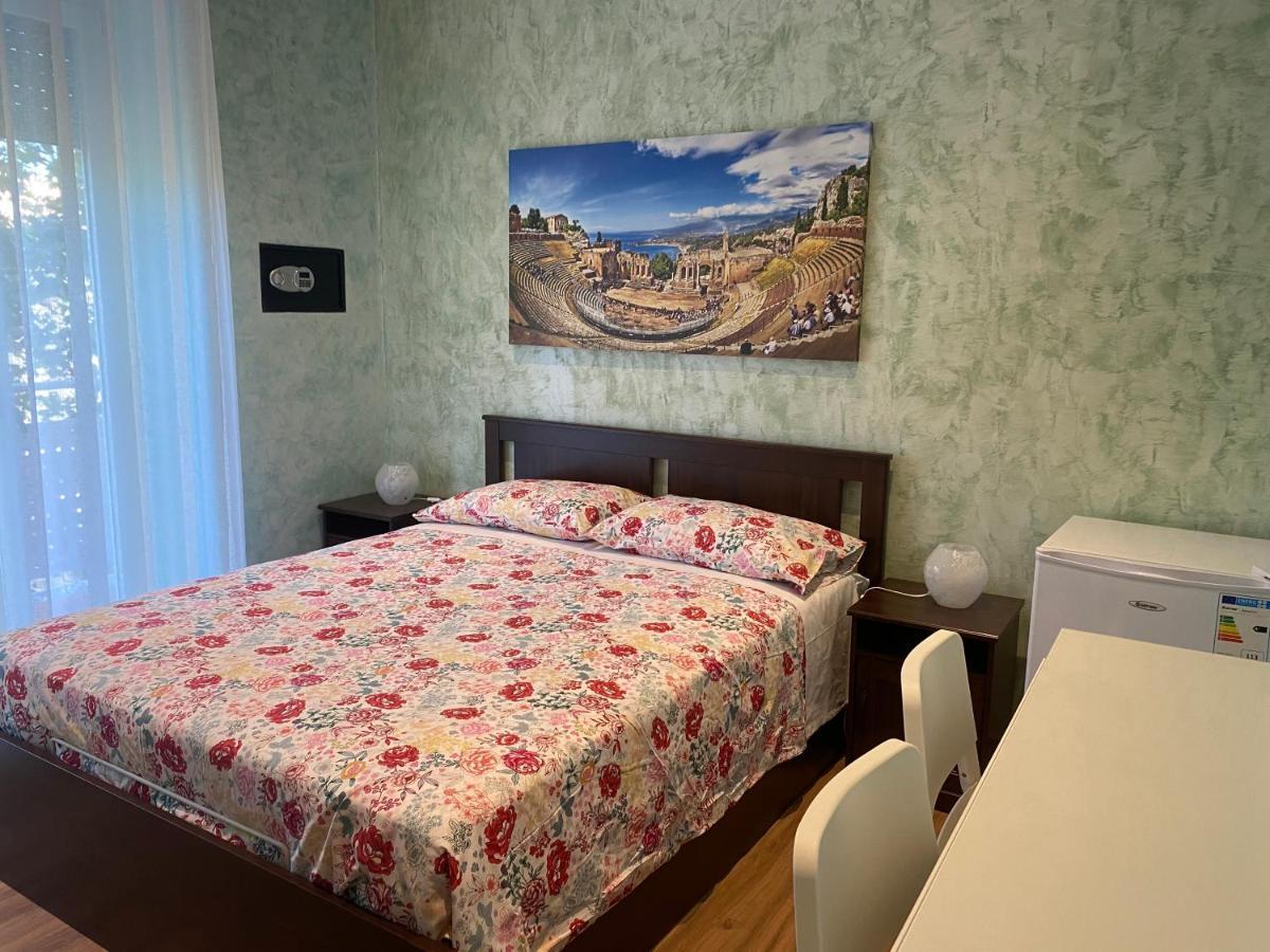 B&B Catania Centro - Charme & More المظهر الخارجي الصورة